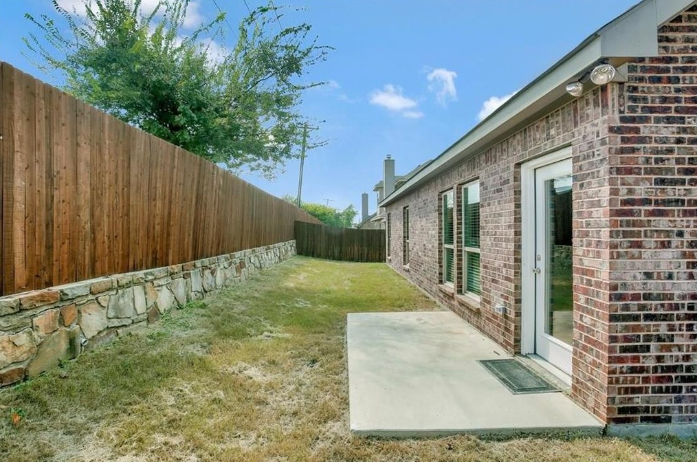 1508 Cowtown Dr, Midlothian, TX 76063