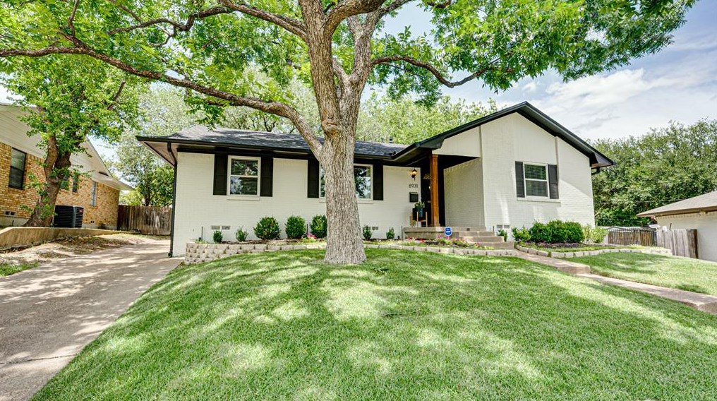 8931 Stanwood Dr, Dallas, TX 75228-4114