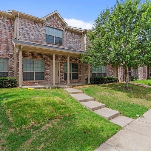 2373 Homewood Ln, Grand Prairie, TX 75050