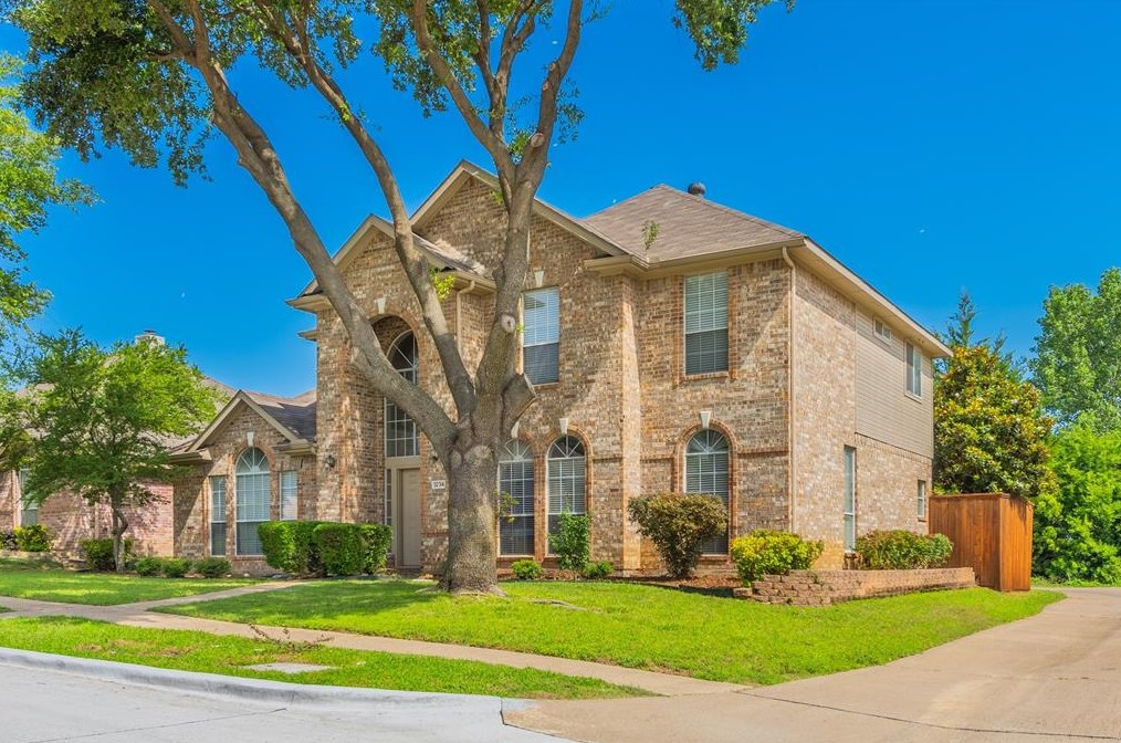 3234 Creek Meadow Ln, Garland, TX 75040