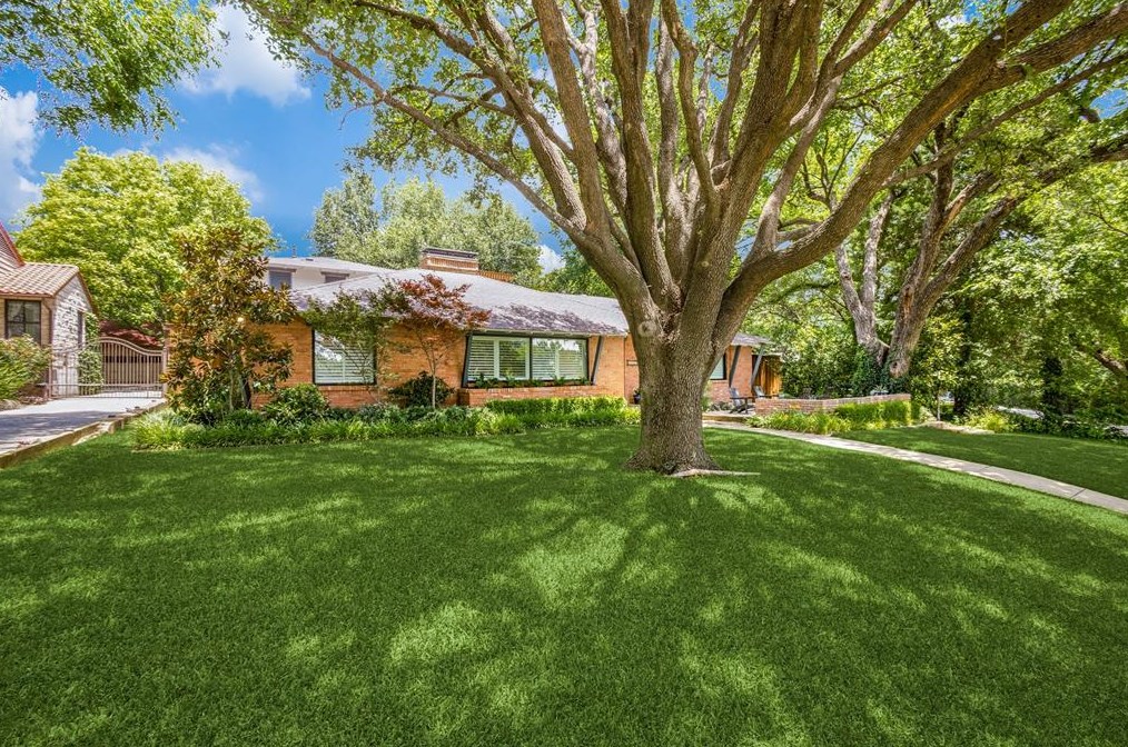 7123 Lakeshore Dr, Dallas, TX 75214-3555