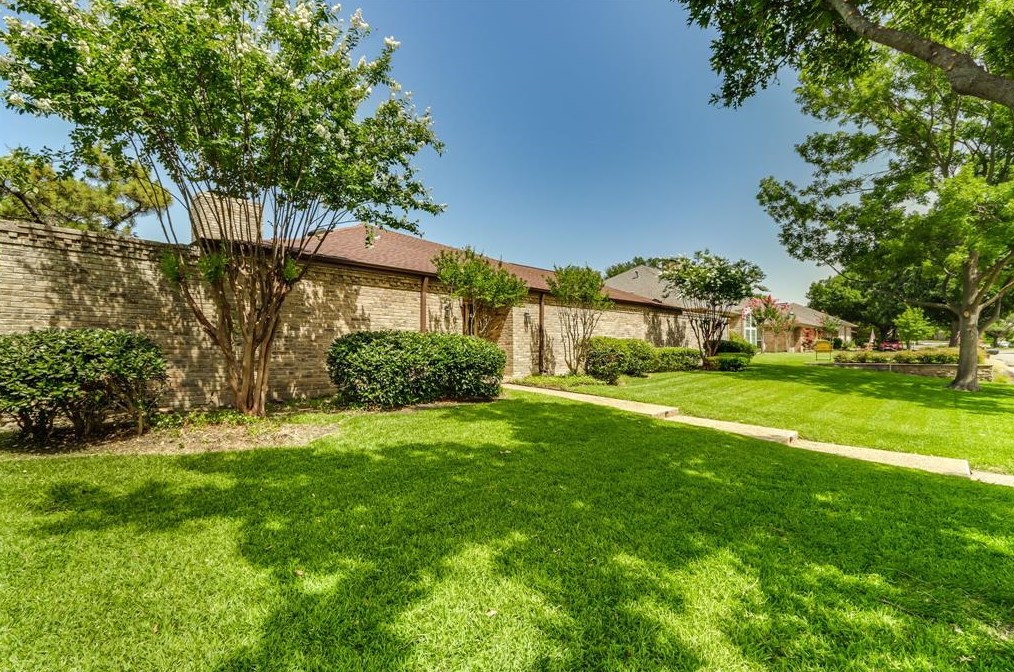 16212 Spring Creek Rd, Dallas, TX 75248-3117