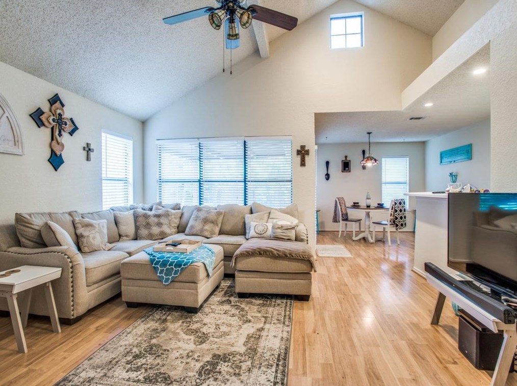 236 Nixon St, Coppell TX  75019-4834 exterior