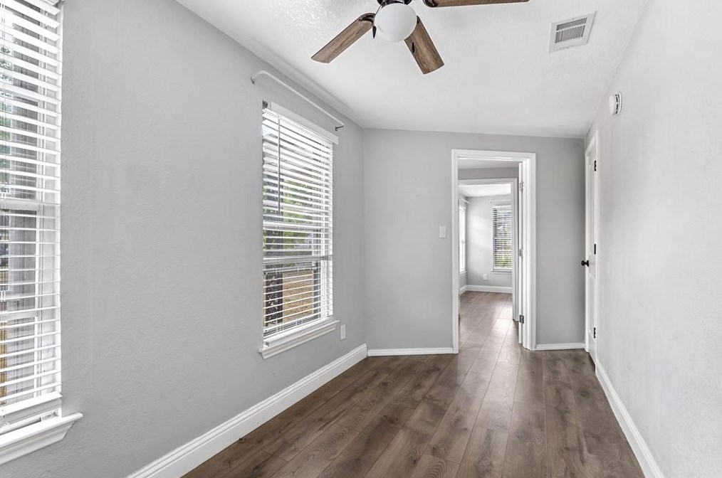 1603 Wilbur St, Dallas TX 75224-1612 exterior