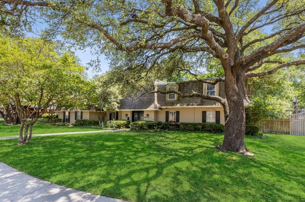 9710 Windledge Dr, Dallas, TX 75238-1858