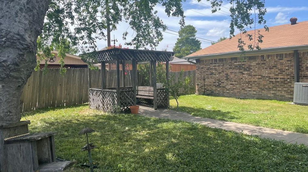 1142 Via Del Rey, Mesquite TX 75150-3021 exterior