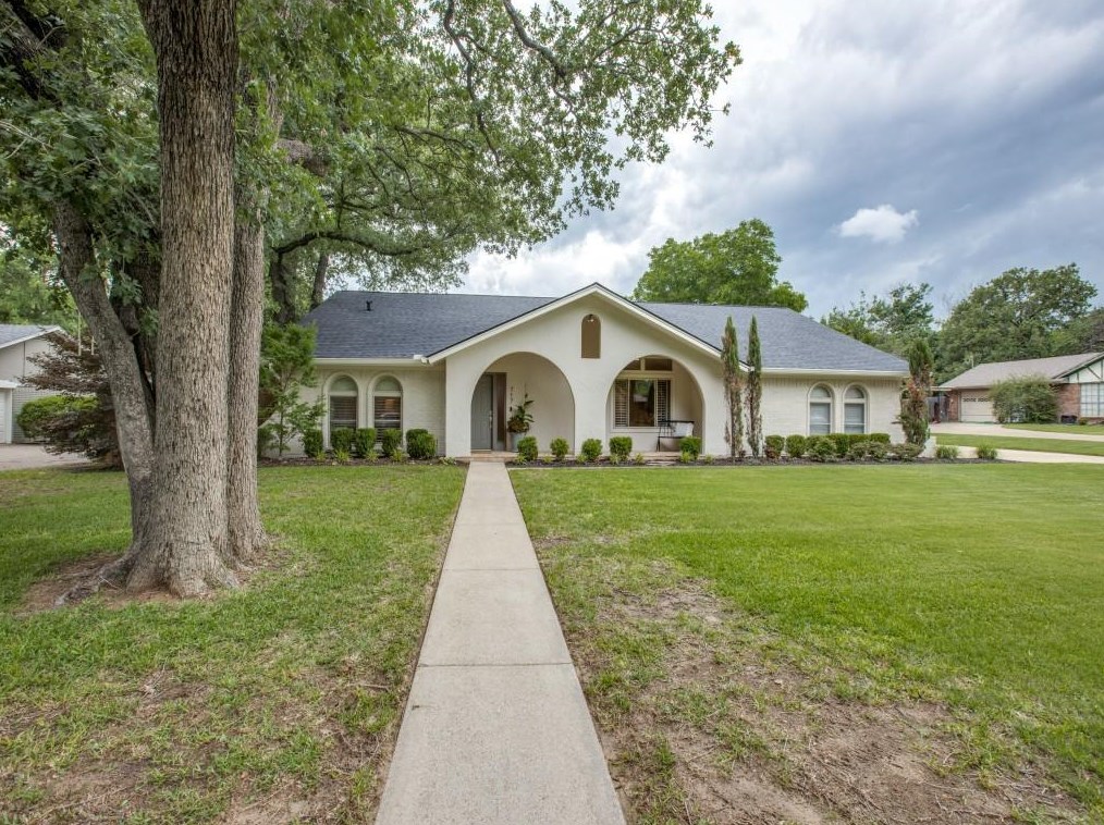 717 Overland Trl, Grapevine, TX 76092-5603
