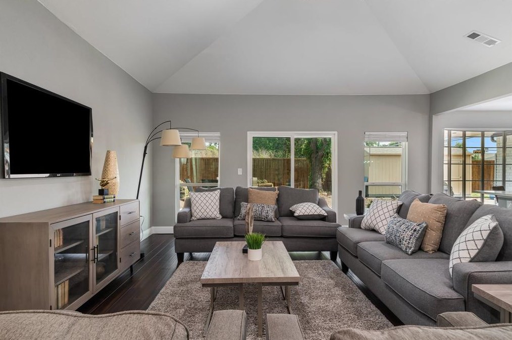 4208 Glenaire Dr, Dallas, TX 75229