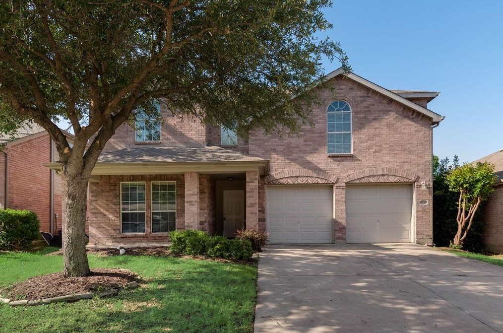 1728 Nighthawk Dr, Oak Point, TX 75068