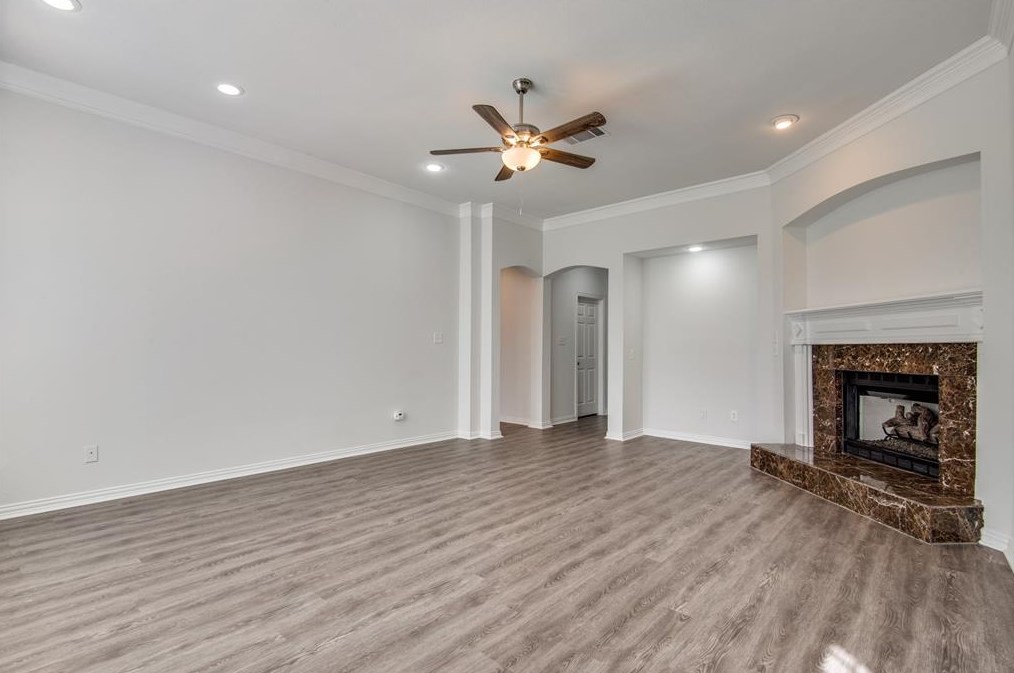 8721 Berwick Dr, Plano TX  75025-3865 exterior