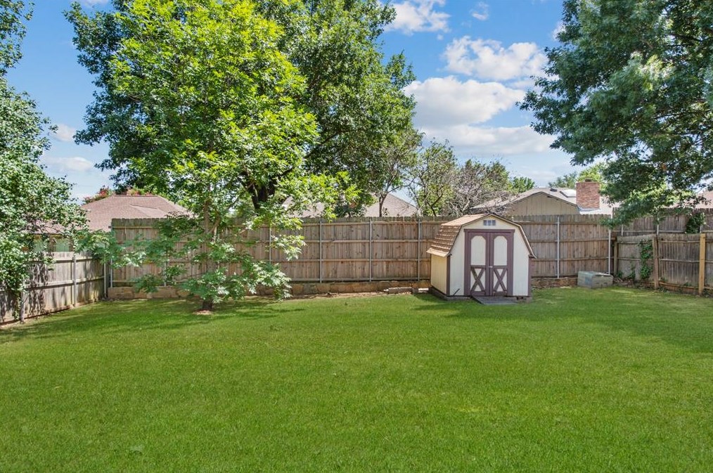 7616 Jamie Renee Ln, Fort Worth TX  76182-4647 exterior