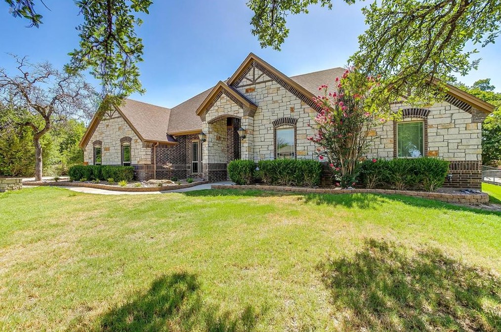 151 Big Oak Ln, Weatherford, TX 76085