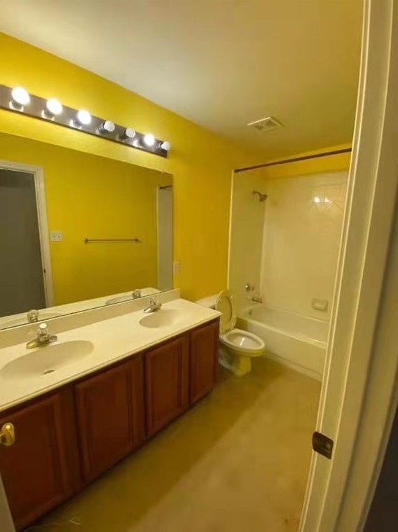 4833 Holly Berry Dr, Plano TX  75093-7335 exterior