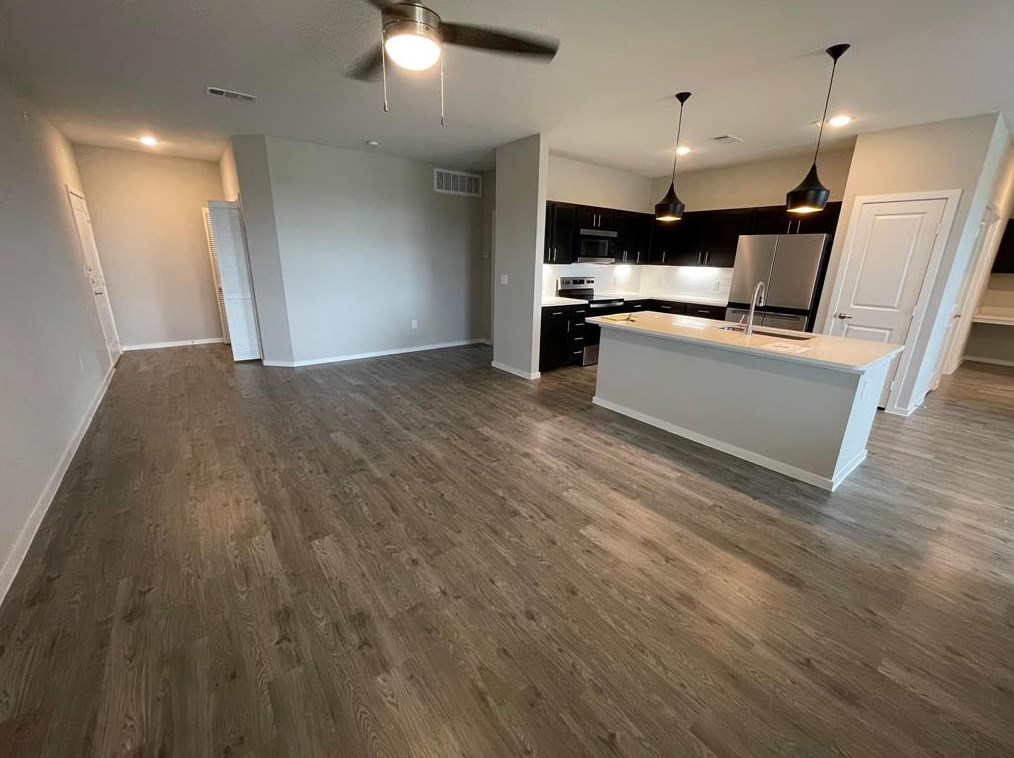 305 W Fm 1187 #3b, Crowley, TX 76036