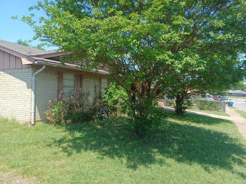6543 Gentle River Dr, Dallas TX  75241-6602 exterior