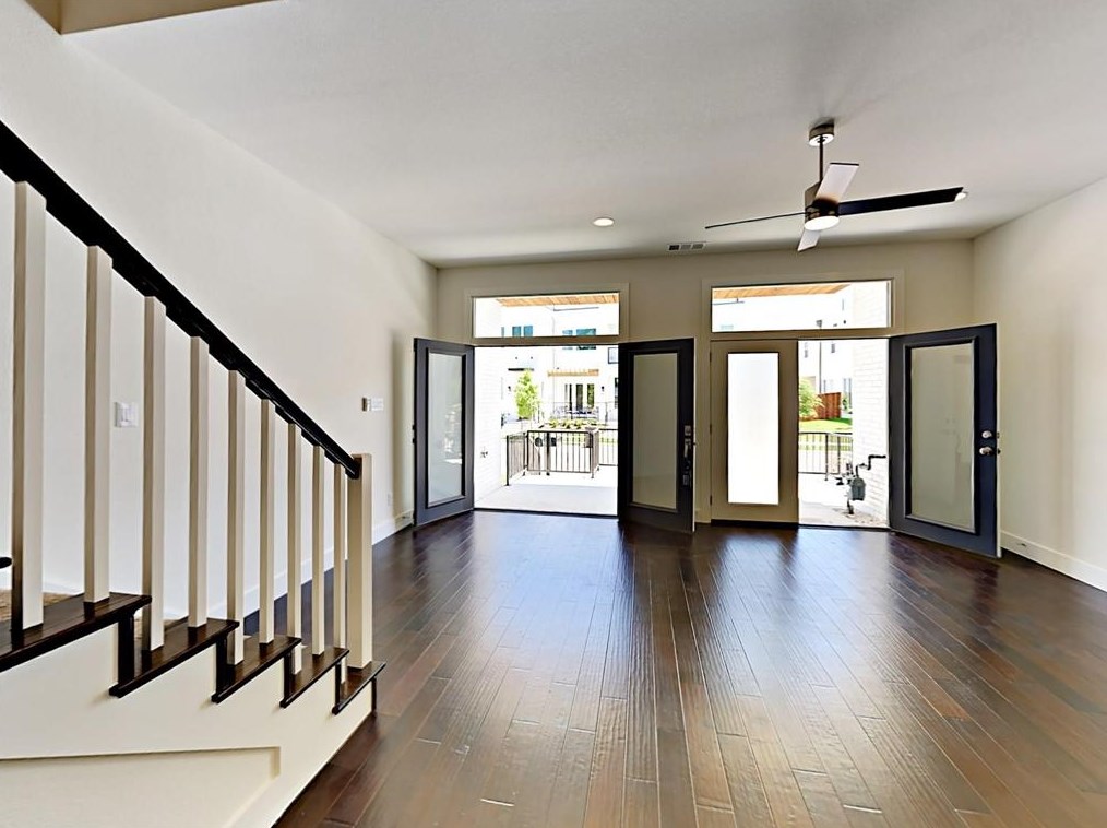 324 Templeton Dr, Fort Worth, TX 76107