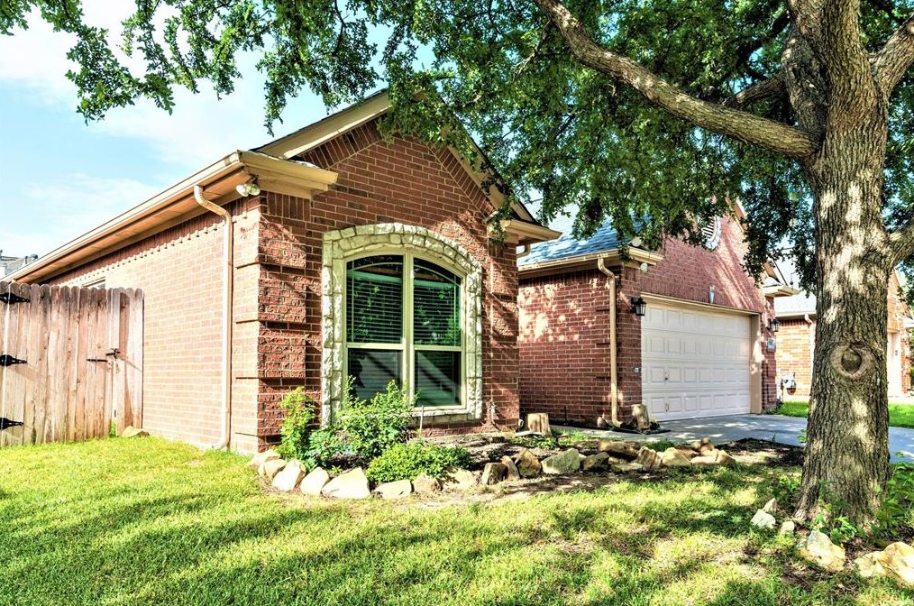 5552 Flynn Ct, Fort Worth, TX 76137