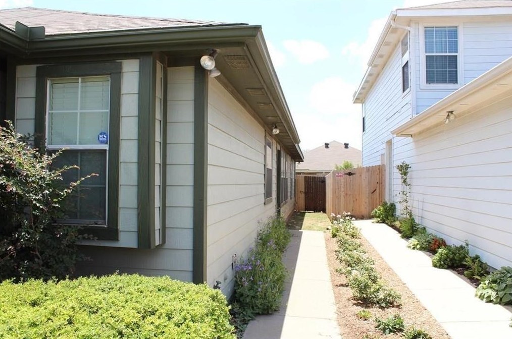 5015 Mountain Spring Trl, Fort Worth, TX 76123