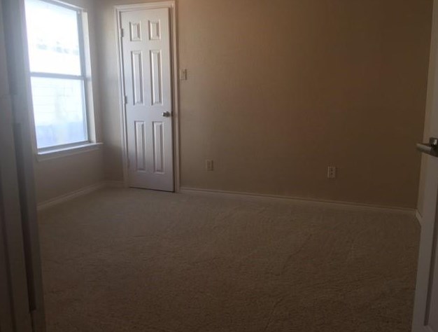 903 Canal St, Irving, TX 75063