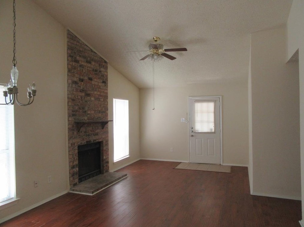 713 Denmark Dr, Mesquite, TX 75149