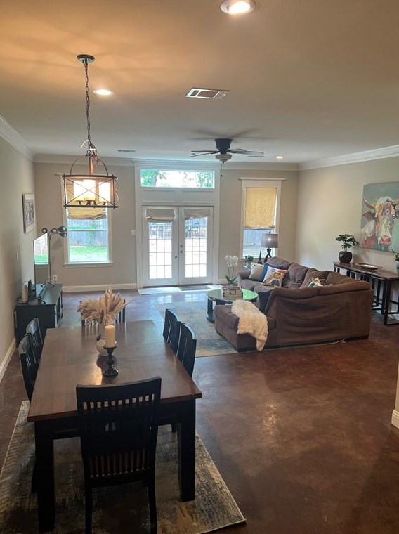 3648 S Hills Ave, Fort Worth, TX 76109