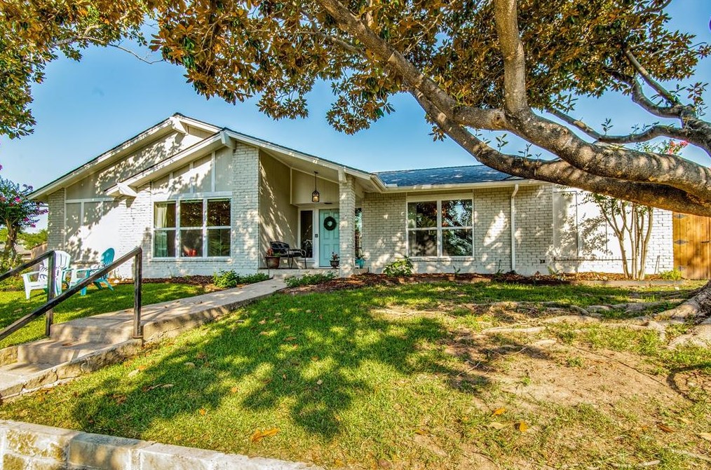 7705 Lemmonwood Dr, Dallas, TX 75231-4014