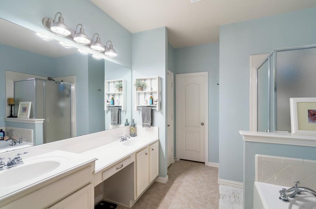 5300 Centeridge Ln, Mckinney TX 75071-3335 exterior