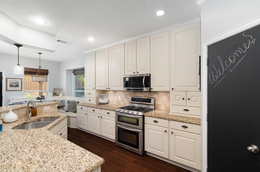 5300 Centeridge Ln, Mckinney TX 75071-3335 exterior