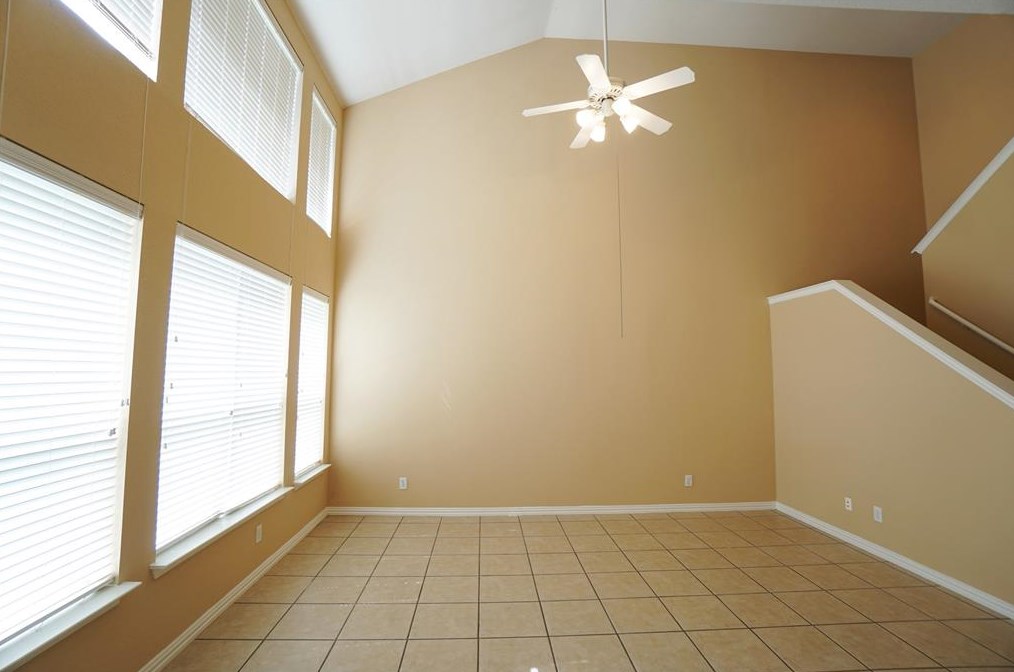 9837 Castlewood Dr, Plano, TX 75025-5262