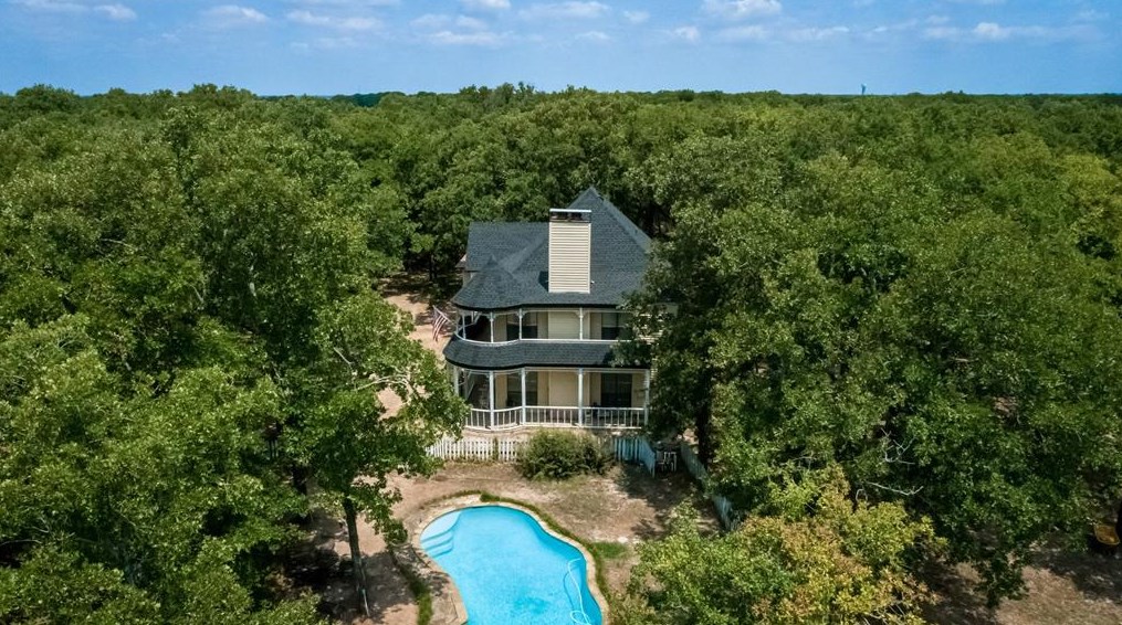 1214 Brent Ave, Terrell, TX 75160