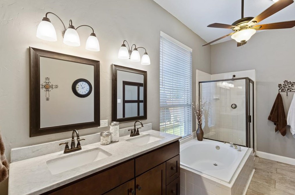 5618 Allen Ln, Rowlett TX 75088-7605 exterior