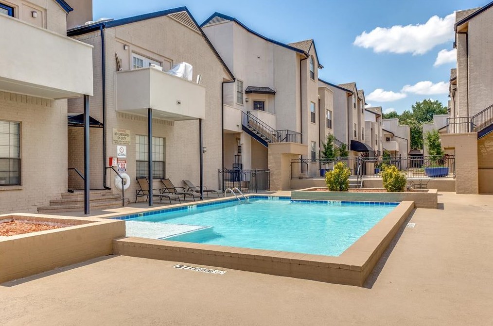 3901 Travis St, Dallas TX  75204-7535 exterior