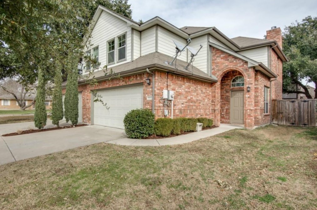 911 Spring Valley Plz, Richardson, TX 75080