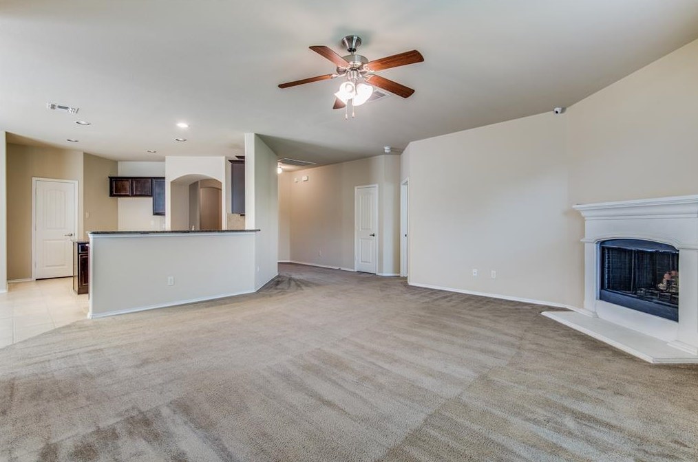 2205 Michelle Creek Dr, Oak Point, TX 75068