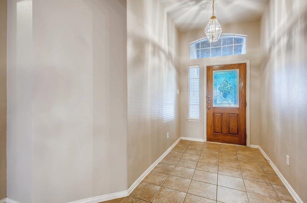 715 San Antonio Trl, Midlothian, TX 76063