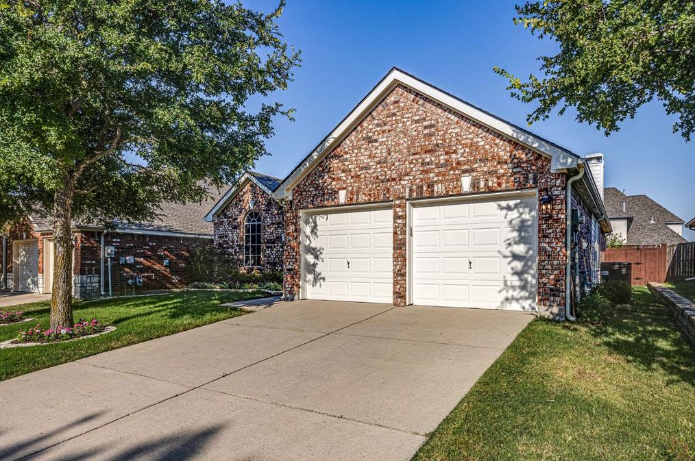 2404 Monroe Dr, Mckinney, TX 75070-3028