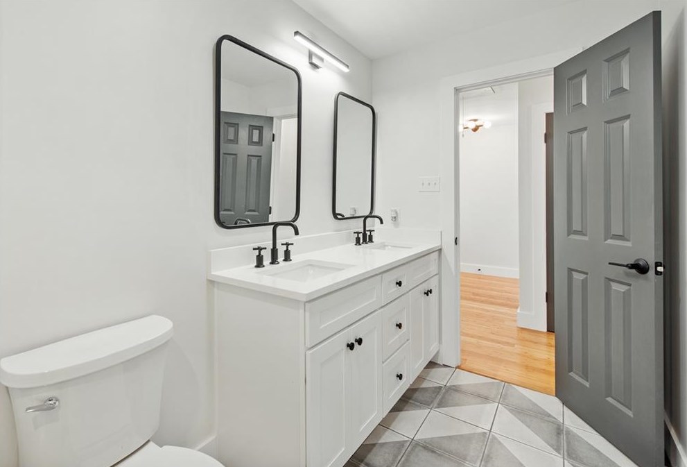 2338 Pinebluff Dr, Dallas TX  75228-5840 exterior