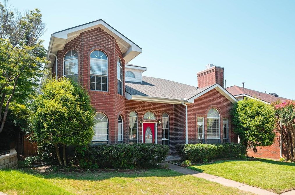 1804 Chattham Ct, Plano TX  75025-2730 exterior