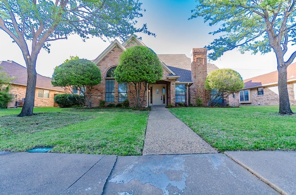18819 Amador Ave, Dallas, TX 75252