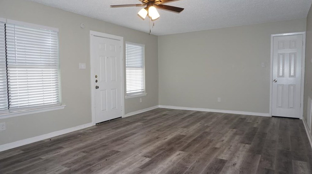 1810 14th Street #104, Grand Prairie, TX 75051