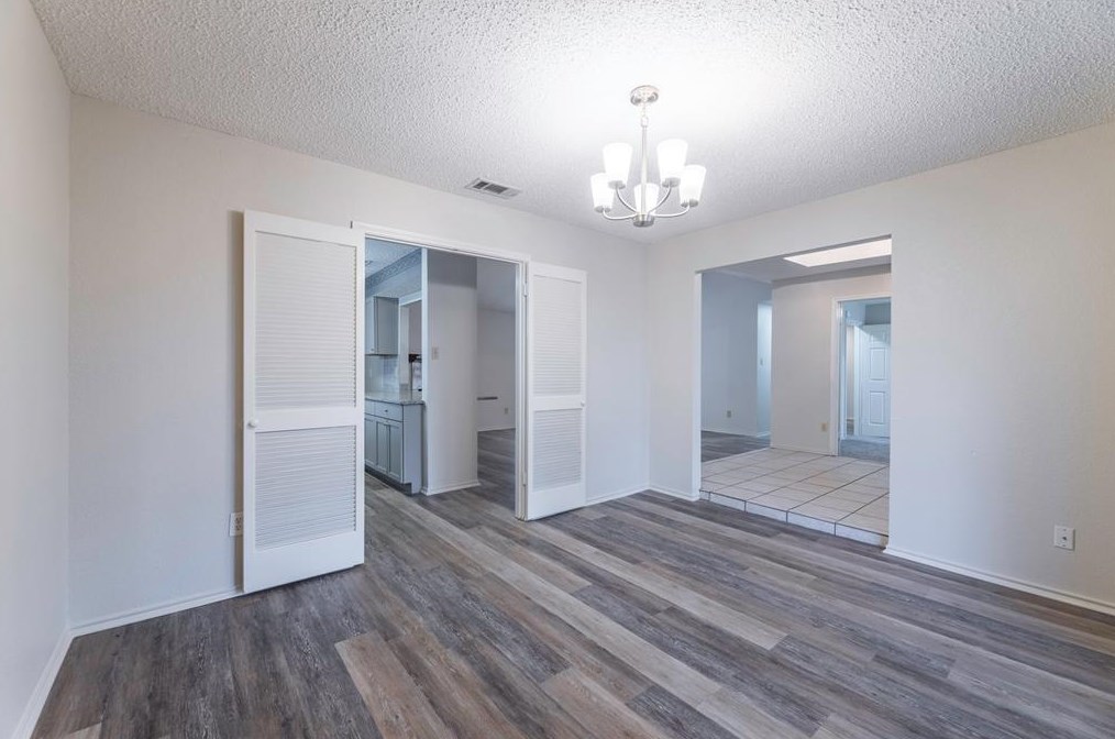 1014 Courtney Dr, Mesquite, TX 75150