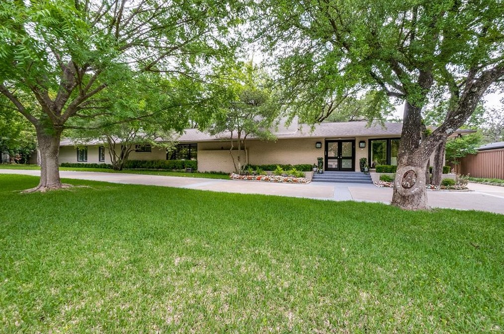 9118 Rockbrook Dr, Dallas, TX 75220