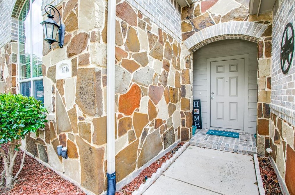 8746 Night Wind Ln, Keller, TX 76244