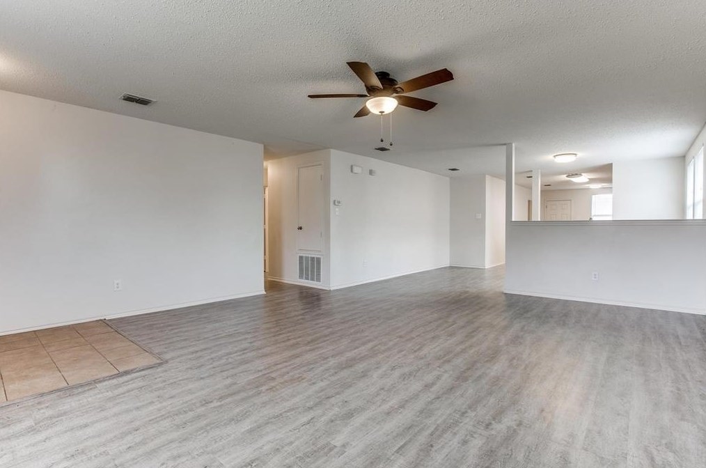 1712 Sierra Meadow Ln, Justin, TX 76247