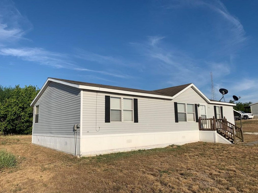 9108 Montana St, Joshua, TX 76058