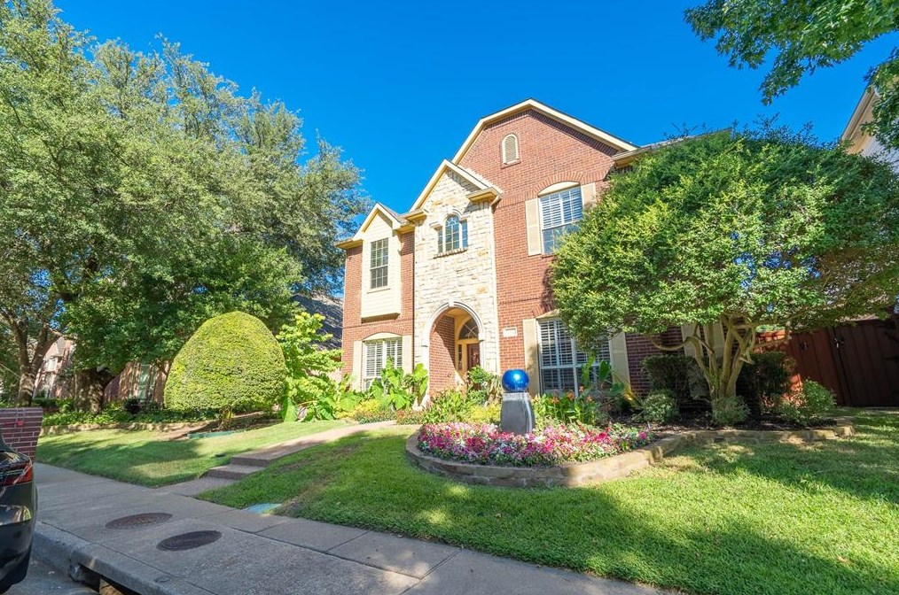 5332 Gatesworth Ln, Dallas TX  75287-5434 exterior