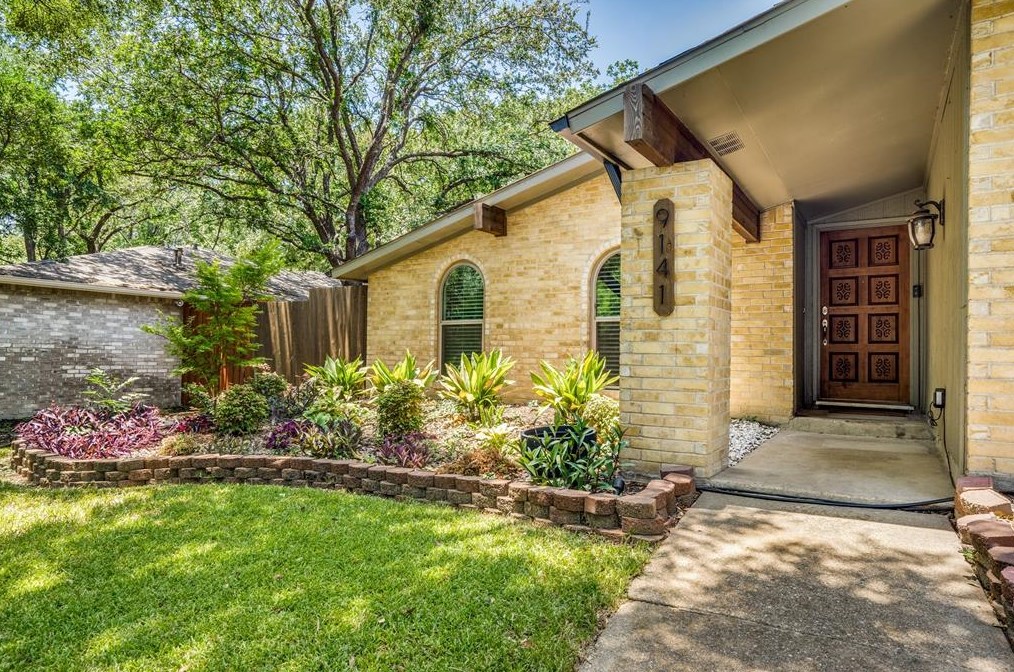 9141 Rolling Rock Ln, Dallas, TX 75238-2901