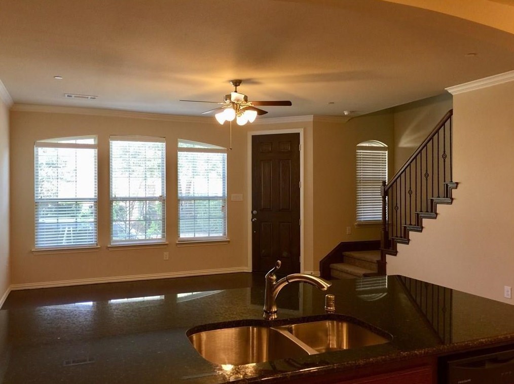 936 Grace Ln, Frisco, TX 75056