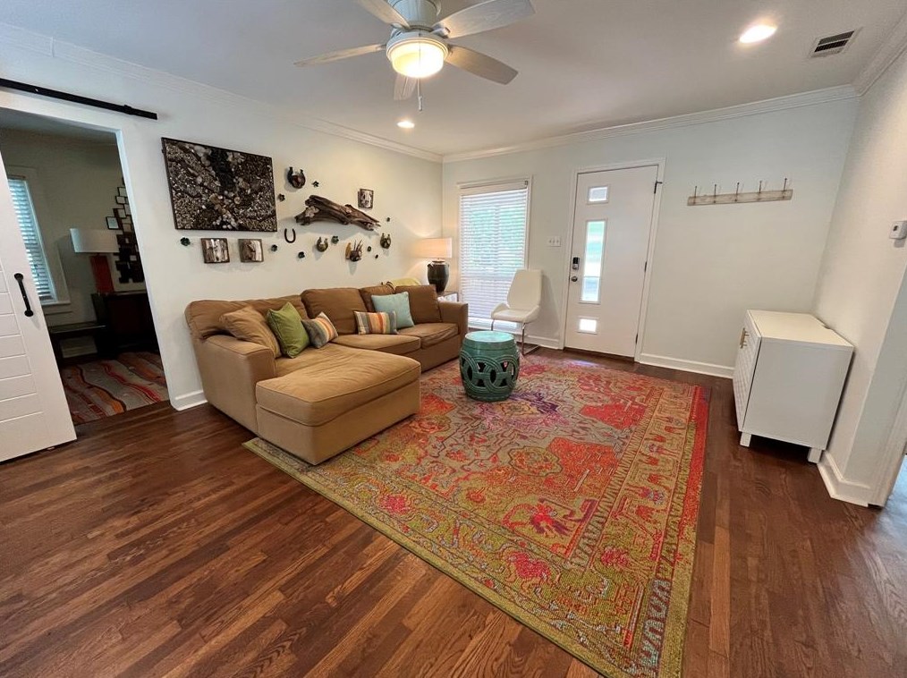 8718 Daytonia Ave, Dallas, TX 75218
