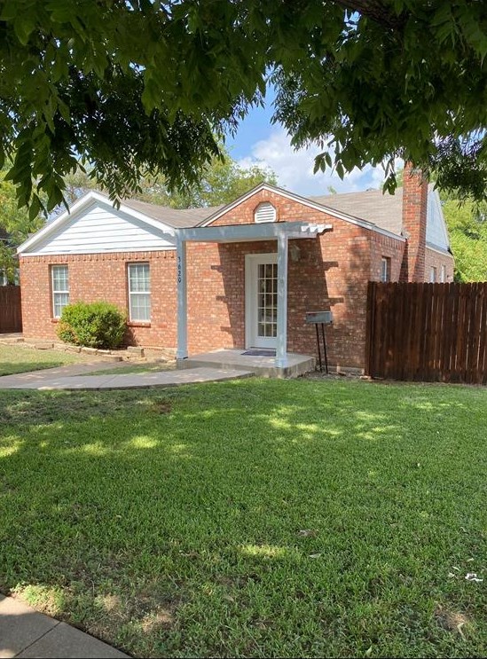 3620 Stadium Dr, Fort Worth, TX 76109